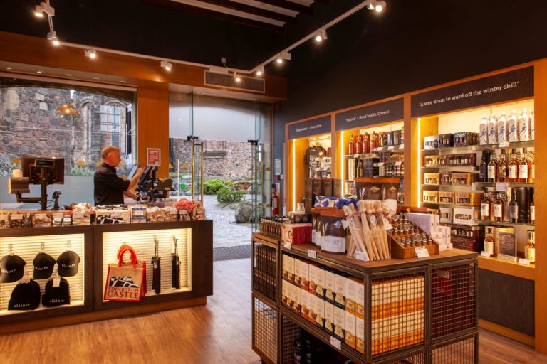 HES EC whisky shop_11