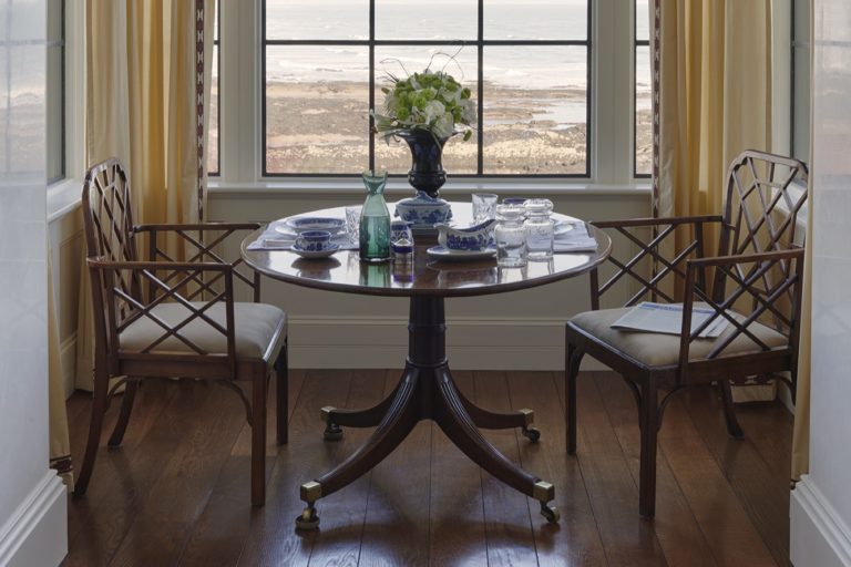 FVS_TheScores_BreakfastRoom_1_hero